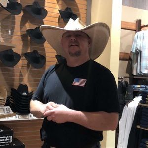 Meet your Posher, Jon